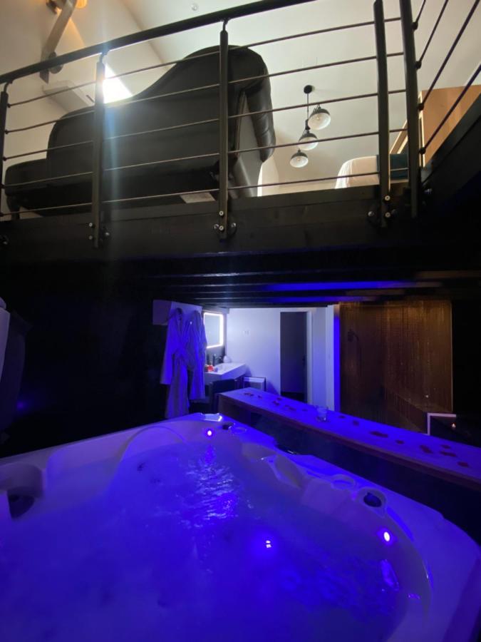 Mieuxqualhotel Jacuzzi Privatif La Retro Bordeaux Exterior foto